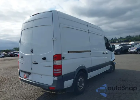 2014 Mercedes-Benz Sprinter 2500 Normal Roof z USA, uszkodzony, nr VIN WD3PE7CC6E5856339